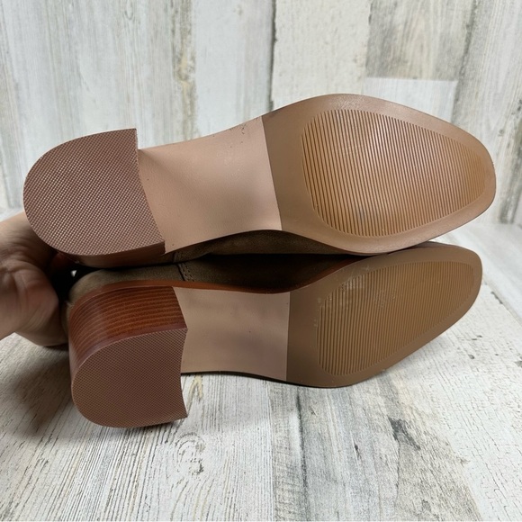 NEW Steve Madden Rhiannon Chelsea Tan Suede Block Heel Ankle Boots #370 - Picture 8 of 12